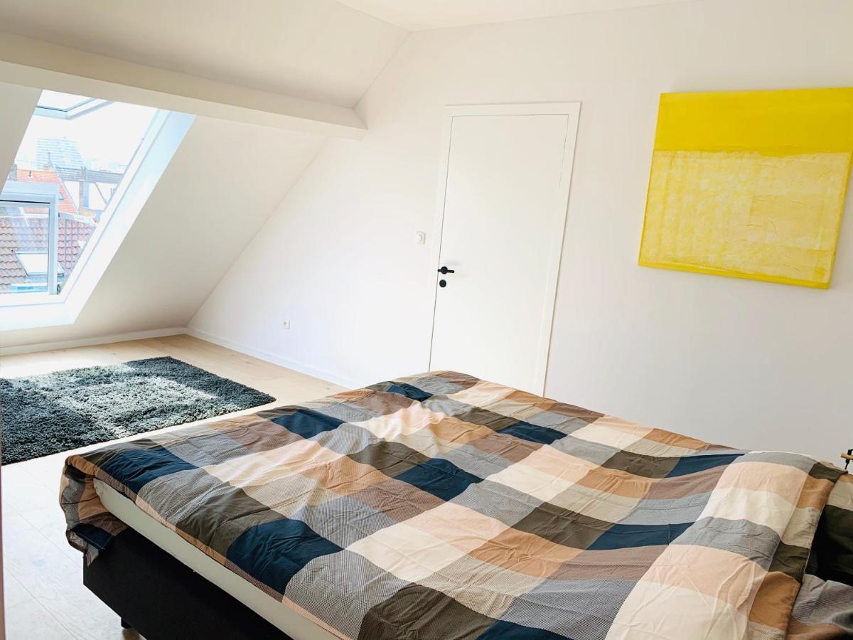 Appartamento Chez lileaula - Boho duplex in Belle Époque Ostenda Esterno foto