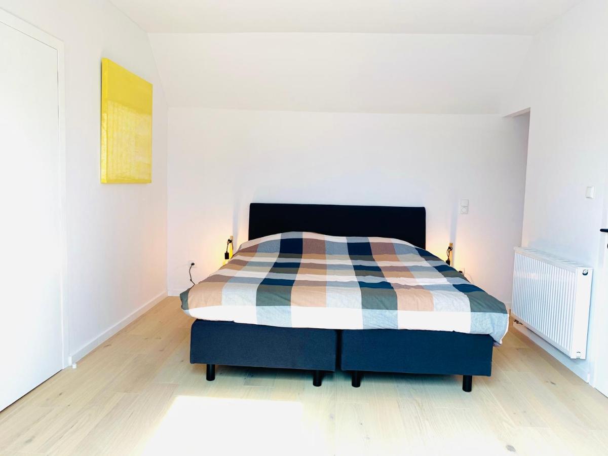 Appartamento Chez lileaula - Boho duplex in Belle Époque Ostenda Esterno foto